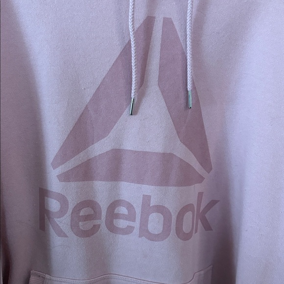 NWOT Reebok Women's Elite Cozy Graphic Hoodie with Drawstring and Pockets - Picture 2 of 9